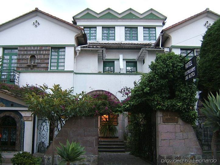 Hotel Los Alpes Кито Экстерьер фото