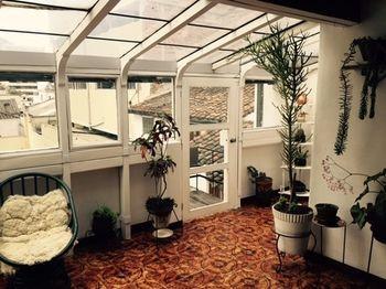 Hotel Los Alpes Кито Экстерьер фото